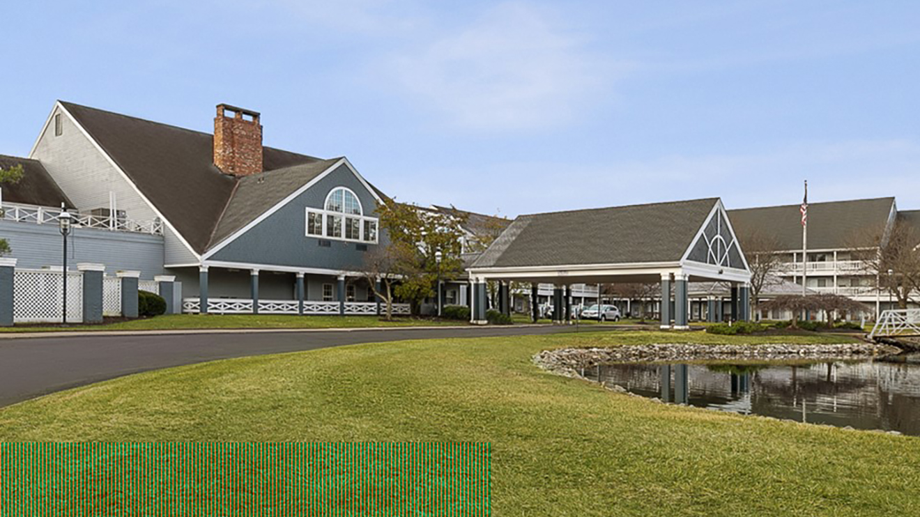 Senior Apartments Cincinnati, OH I Holiday New England Club