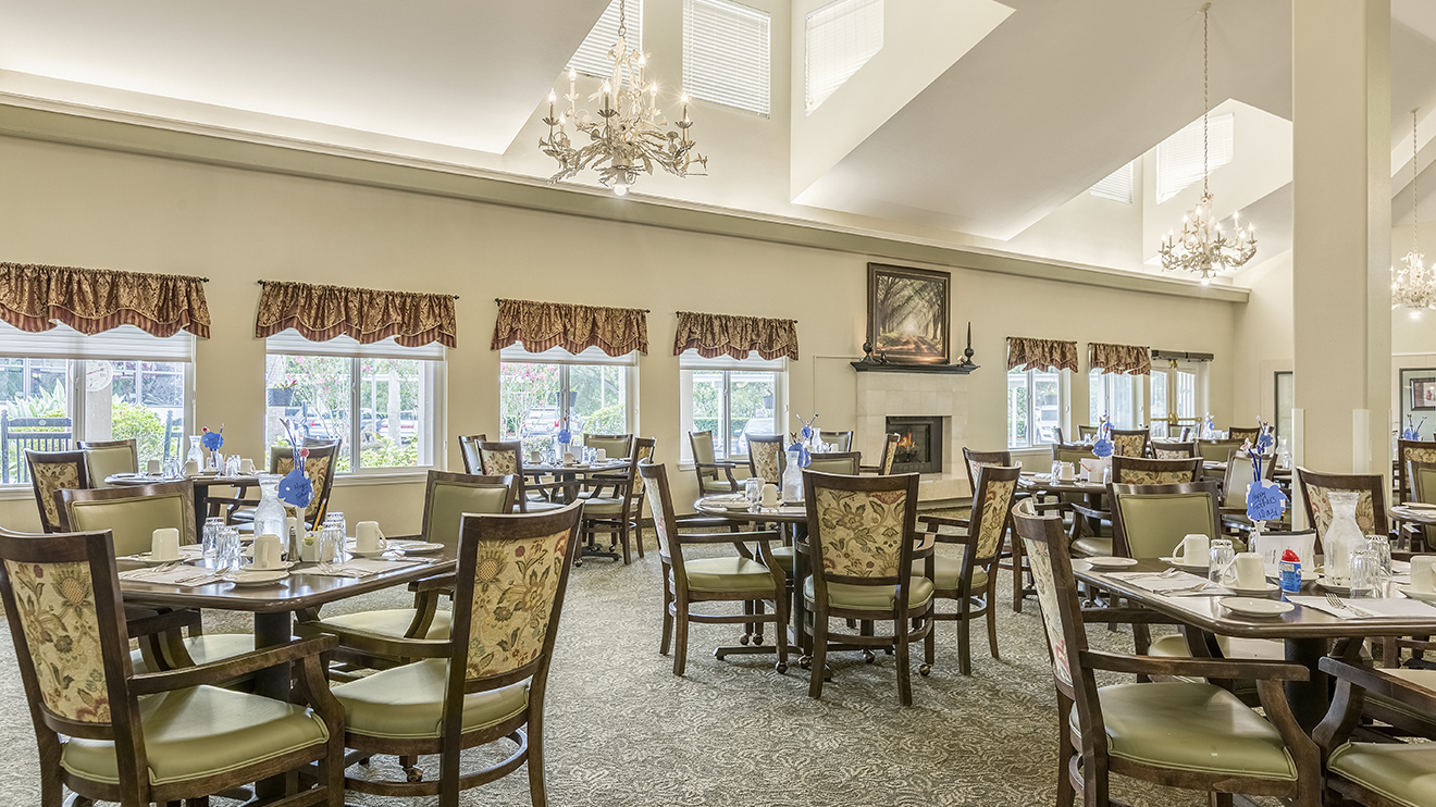 Comfortable Senior Apartments Lakeland, FL Holiday Azalea Park