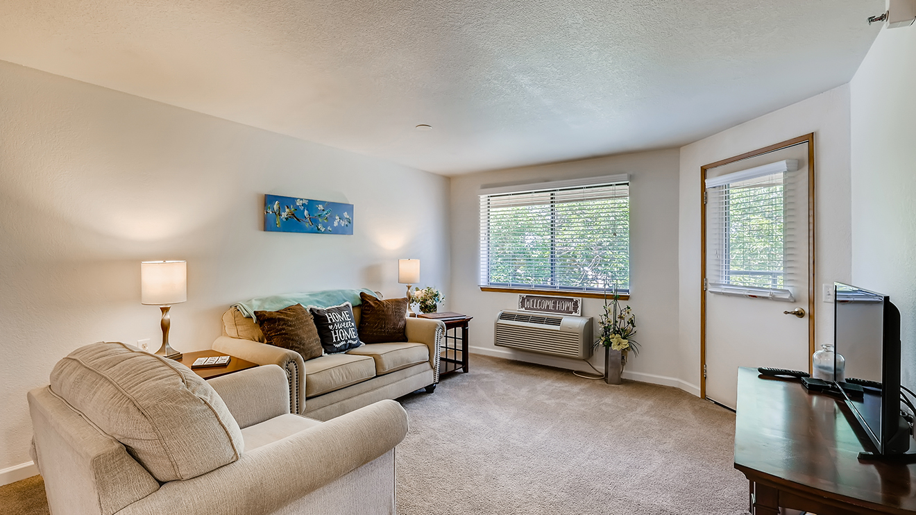 Independent Living Senior Apartments in Greeley, CO Holiday Greeley Place