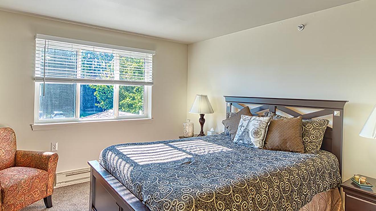 Senior Apartments Fort Gratiot, MI Holiday Blue Water Lodge