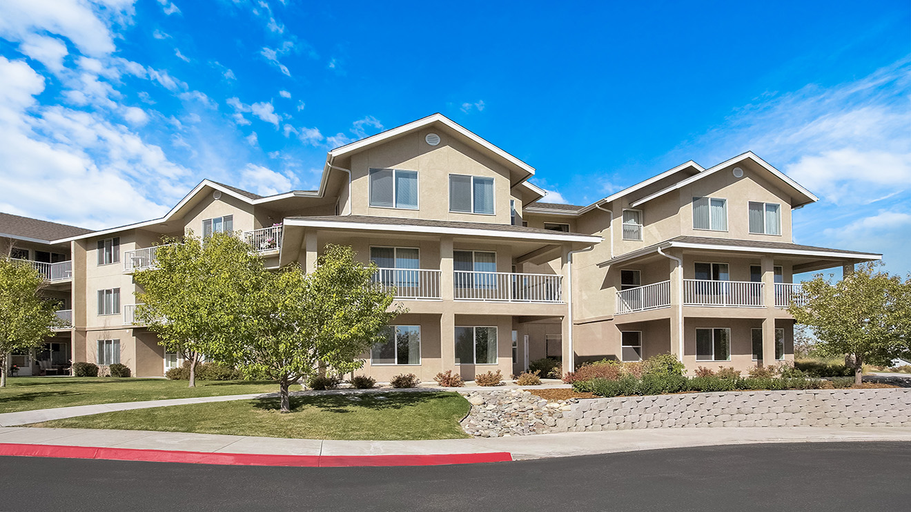 Independent Senior Apartments Reno, NV Holiday Sky Peaks