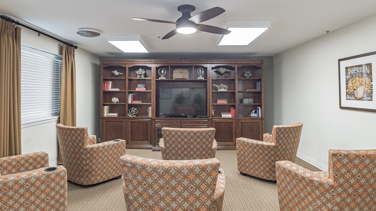 Senior Apartments in Hilton Head, SC I Holiday Indigo Pines