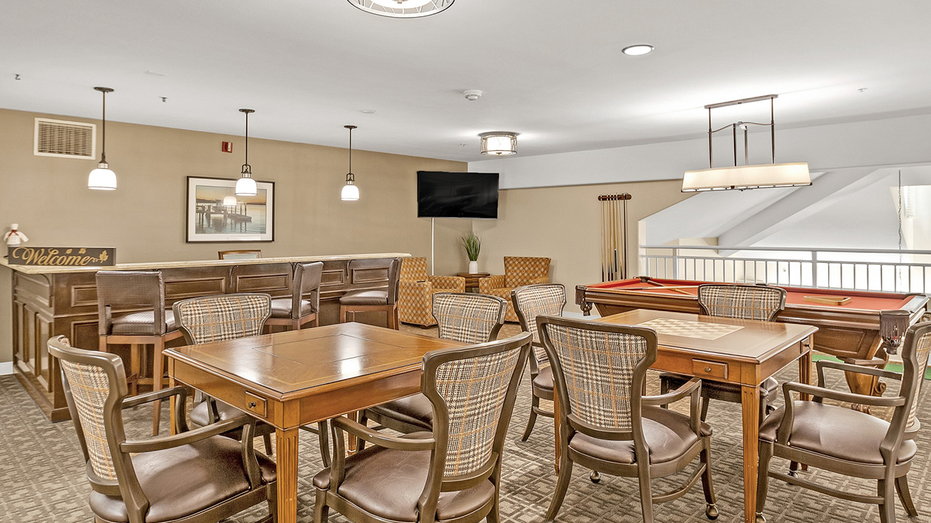 Senior Apartments in Hilton Head, SC I Holiday Indigo Pines