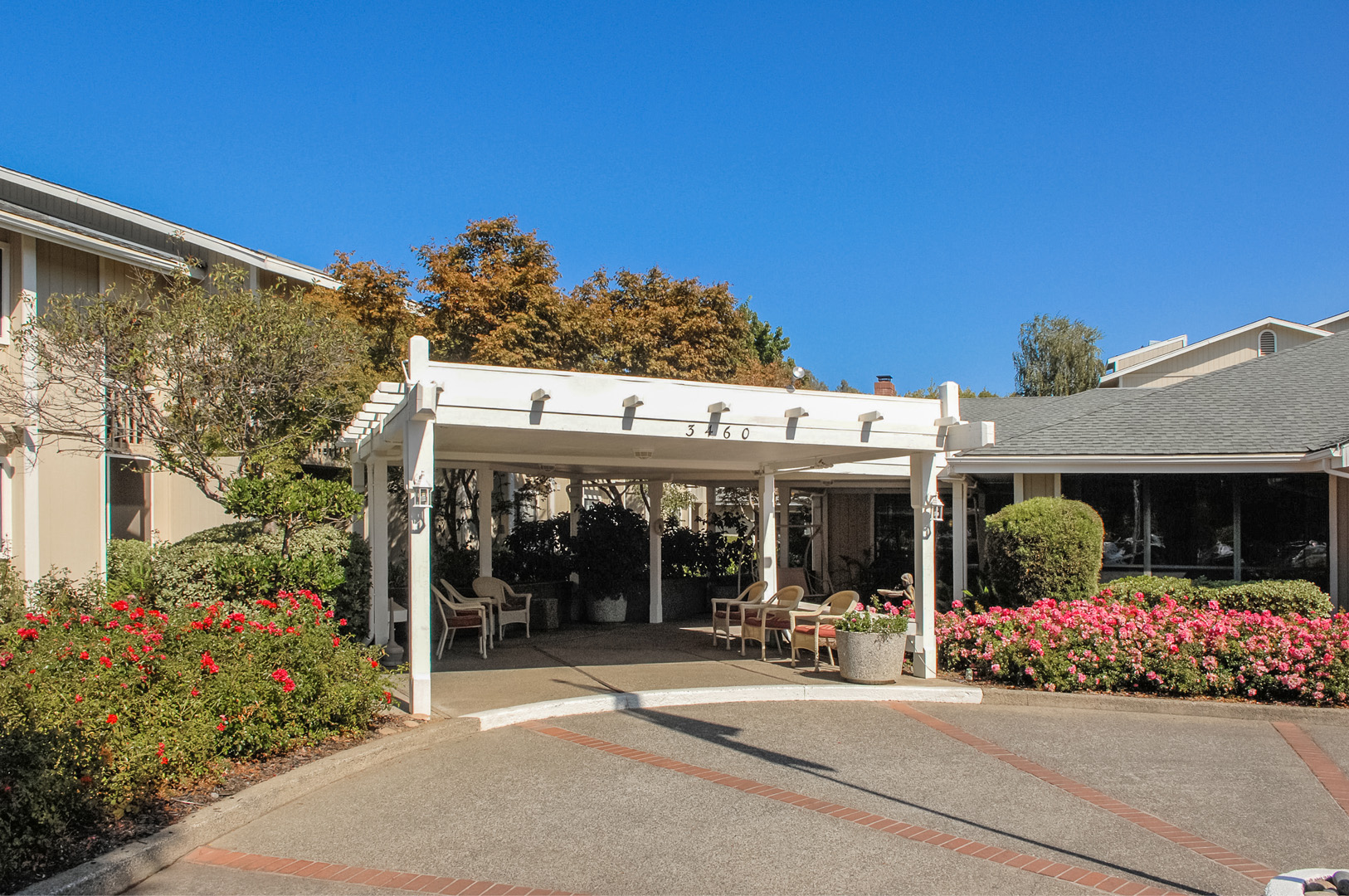 Senior Apartments Napa, CA Holiday Springs of Napa