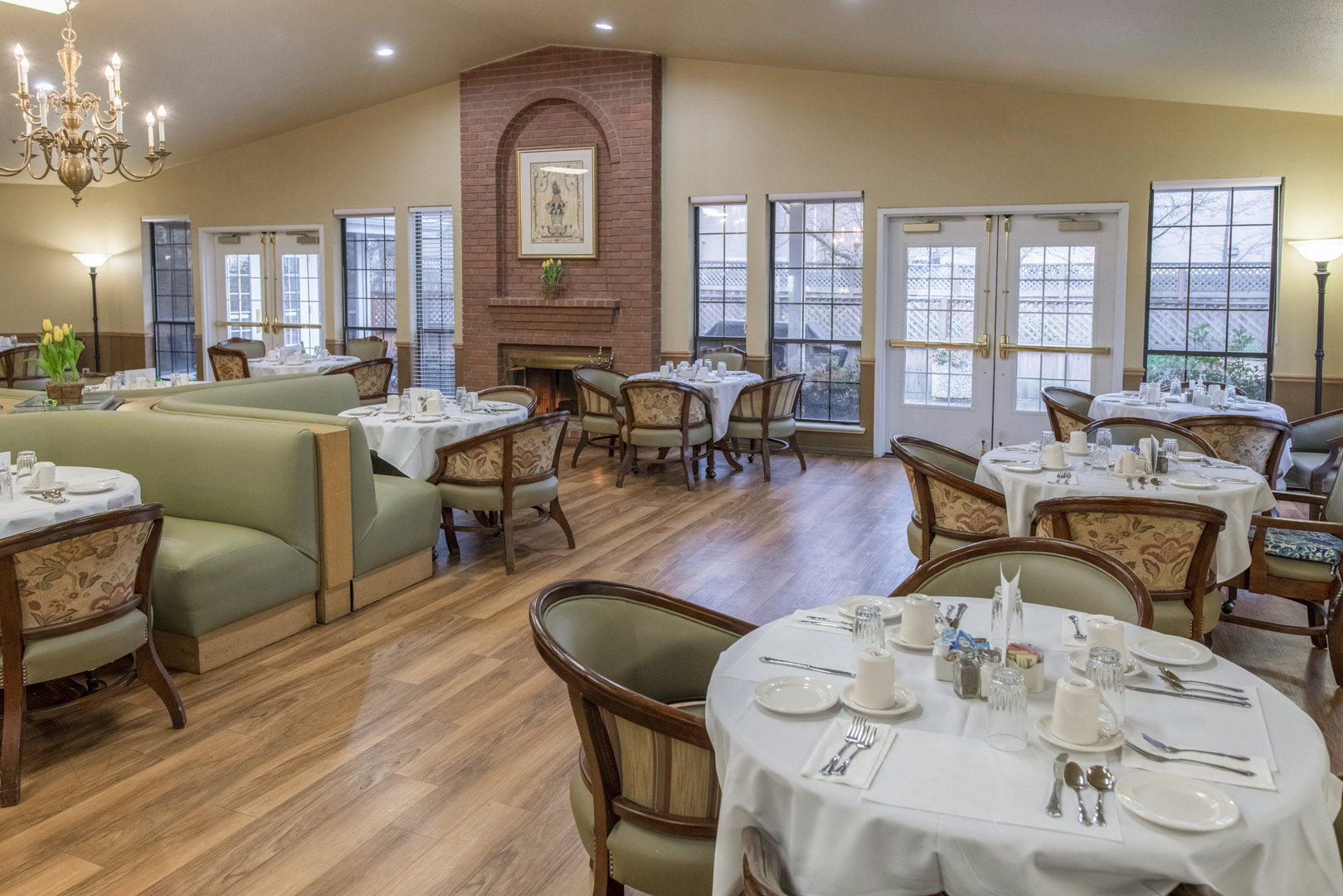 Senior Apartments Napa, CA Holiday Springs of Napa