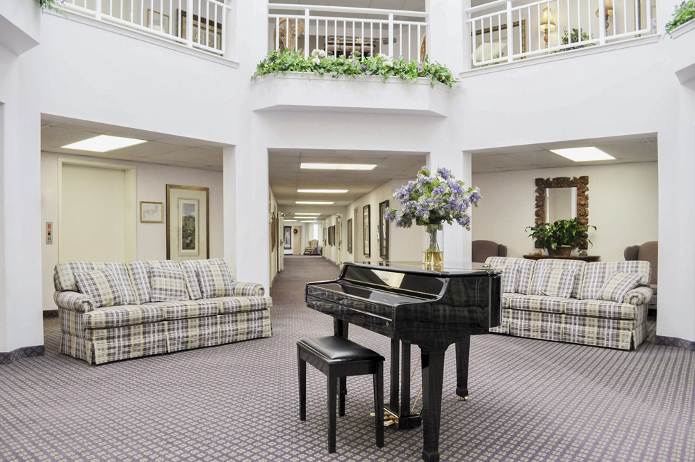 Senior Apartments WinstonSalem, NC I Holiday Creekside Terrace