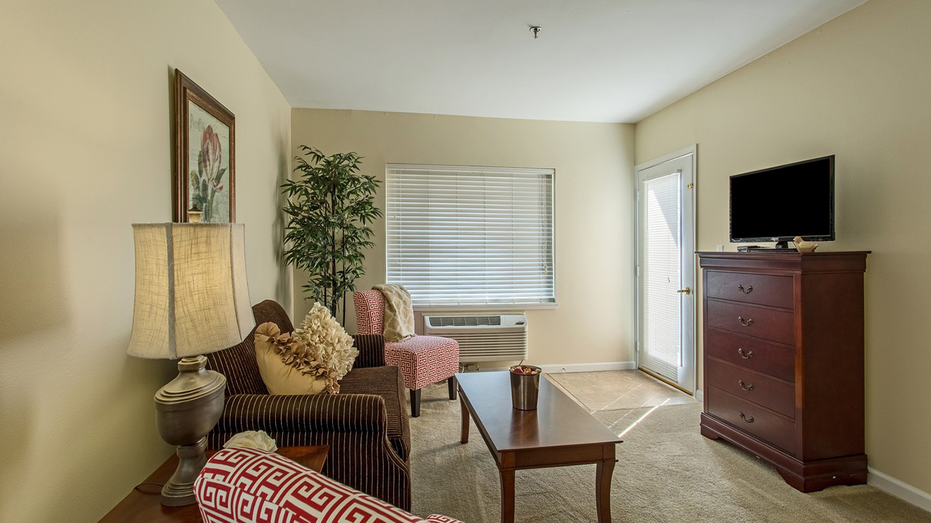 Senior Apartments in Jonesboro, AR | Holiday South Wind Heights